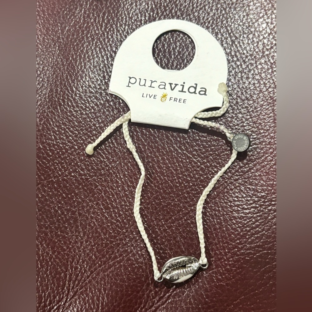Pura Vida White Puka Shell Bracelet NWT